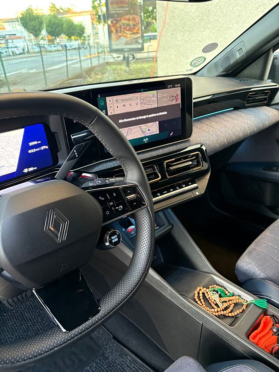 Volant et console après nettoyage, propres